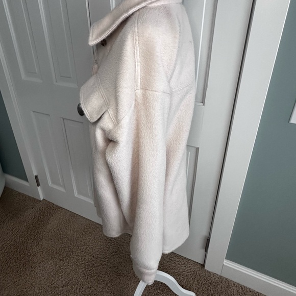 La Hearts Cream Button-Up Jacket - Picture 7 of 9